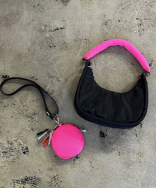 cheek(BAG)(チーク)の「round 2way shoulder / ショルダーバッグ(ショルダーバッグ・レディース・ホワイト/グレー/ブラック・FREE)」の10枚目の写真