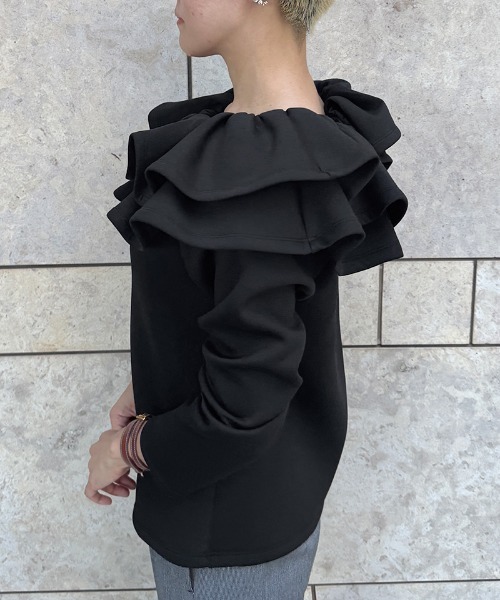 JENNE(ジェンヌ)の「日本製ギャザーフリルトレーナー(その他トップス・レディース・ブラック/ホワイト・LARGE/MEDIUM/SMALL)」の21枚目の写真