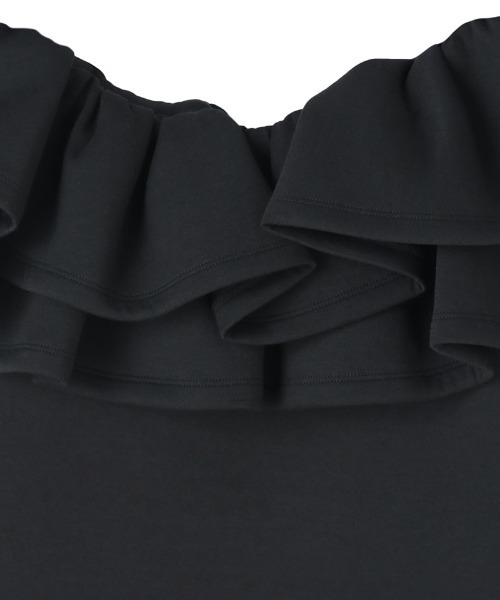 JENNE(ジェンヌ)の「日本製ギャザーフリルトレーナー(その他トップス・レディース・ブラック/ホワイト・LARGE/MEDIUM/SMALL)」の4枚目の写真