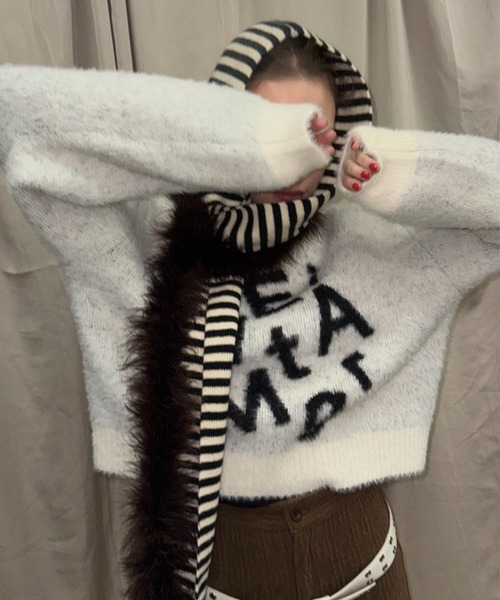 SHAGGIE（シャギー）の「ロゴ入りフェザーヤーンソフトタッチニット（ニット/セーター・レディース・ブラウン/ライトグレー/ホワイト・FREE）」の2枚目の写真