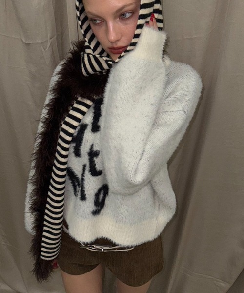 SHAGGIE（シャギー）の「ロゴ入りフェザーヤーンソフトタッチニット（ニット/セーター・レディース・ブラウン/ライトグレー/ホワイト・FREE）」の4枚目の写真