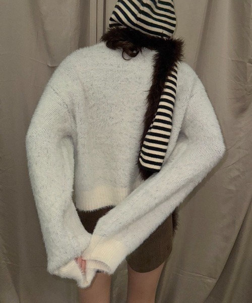 SHAGGIE（シャギー）の「ロゴ入りフェザーヤーンソフトタッチニット（ニット/セーター・レディース・ブラウン/ライトグレー/ホワイト・FREE）」の5枚目の写真