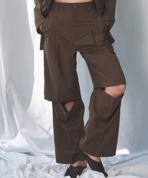 CIEL'AIR（シエルエアー）の「3WAY CUTOUT TROUSERS(ｽﾘｰｳｪｲｶｯﾄｱｳﾄﾄﾗｳｻﾞｰ)（その他パンツ・レディース・ブラウン/グレー・MEDIUM）」の2枚目の写真