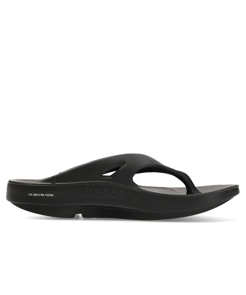 REIGNING CHAMP(レイニングチャンプ)の「REIGNING CHAMP RC OOFOS(スニーカー・メンズ・ブラック・26cm/29cm)」の2枚目の写真