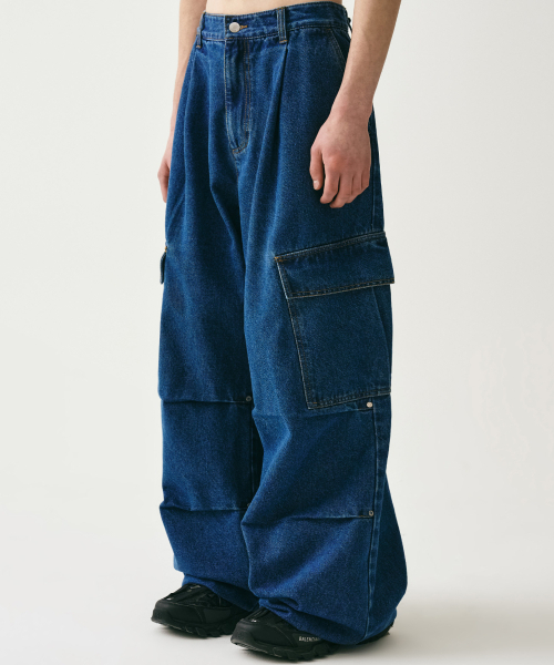 AVANDRESS(アバンドレス )の「Side Big Cargo Pants BLUE(デニムパンツ・レディース・ブルー・LARGE/MEDIUM/SMALL/X-SMALL/XX-SMALL)」の19枚目の写真