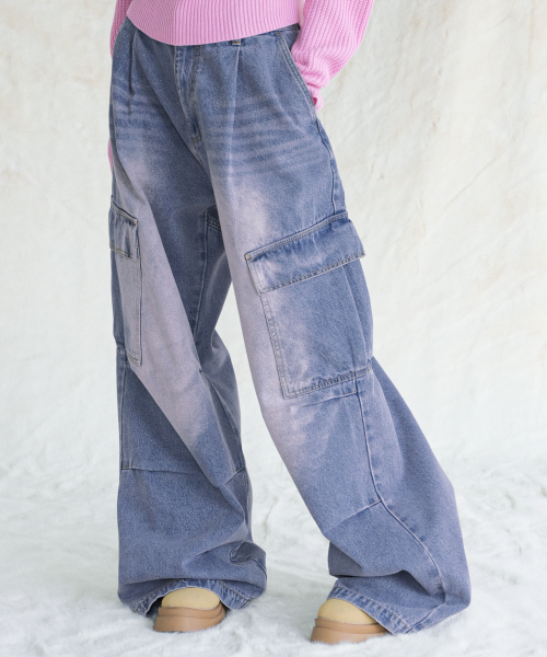 AVANDRESS(アバンドレス )の「Side Big Cargo Pants BLUE(デニムパンツ・レディース・ブルー・LARGE/MEDIUM/SMALL/X-SMALL/XX-SMALL)」の21枚目の写真