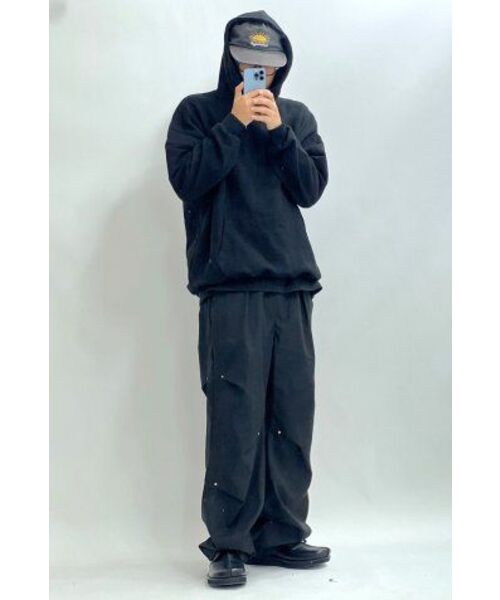UNDEROFF(アンダーオフ)の「アセンティックリラックスドベーシックフードパーカー ブラック(パーカー・レディース・ブラック・SMALL/MEDIUM/LARGE/X-LARGE)」の9枚目の写真