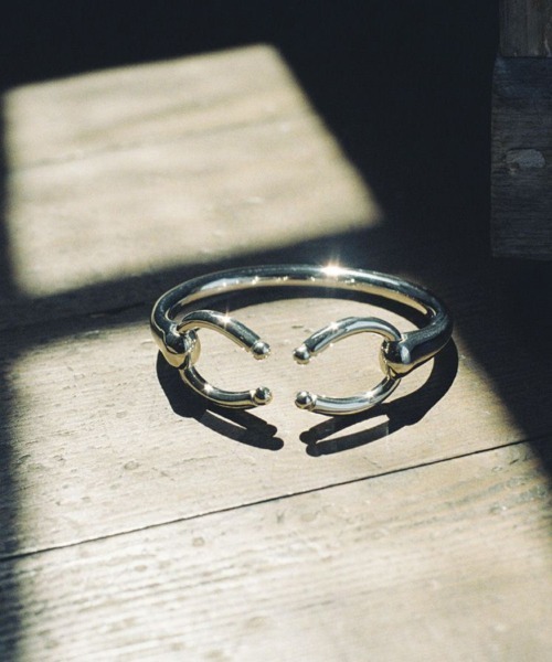 LIDNM（リドム）の「Llife QUILLE BANGLE（バングル/リストバンド・メンズ・シルバー・FREE）」の4枚目の写真