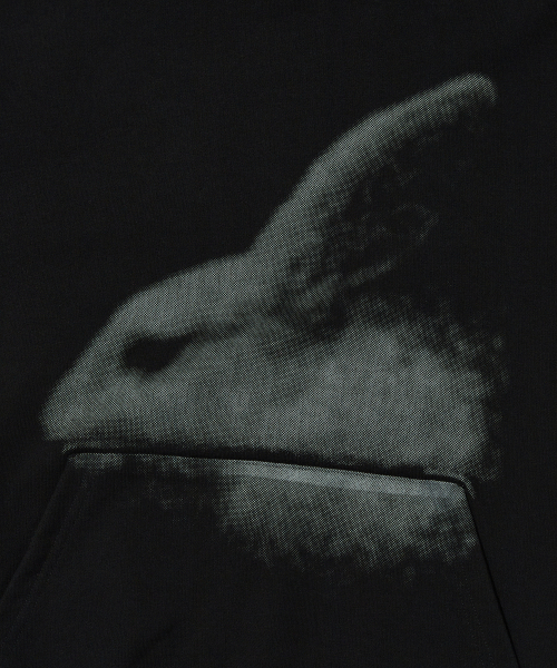 suade（スエード）の「RABBIT HOODIE [BLACK]（パーカー・レディース・その他・MEDIUM/X-LARGE）」の4枚目の写真