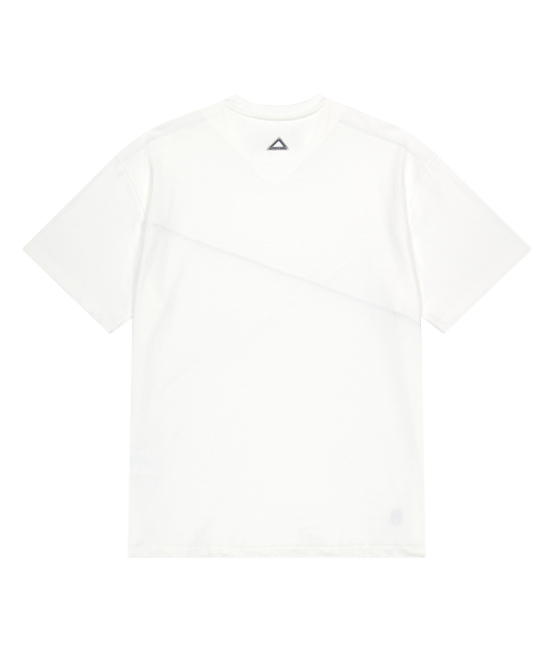 UNGIMMICK（アンジミック）の「DIAGONAL STITCH T-SHIRT (WHITE)（Tシャツ/カットソー・メンズ・その他・MEDIUM/LARGE）」の2枚目の写真