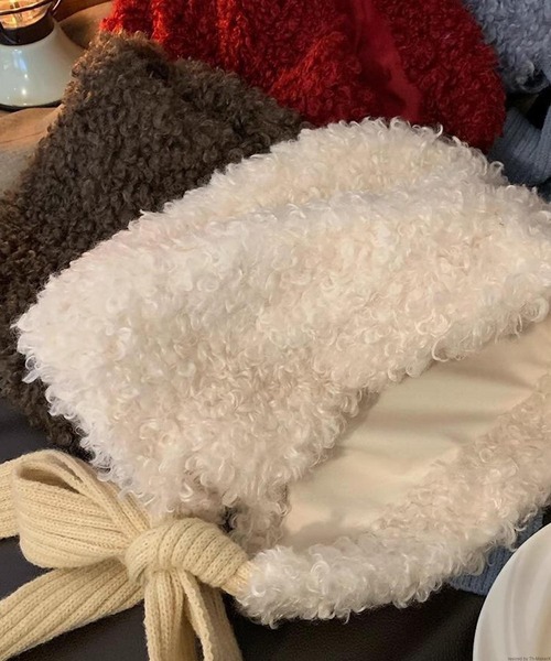 TONE SELECT GOODS（トーンセレクトグッズ）の「pur chouchou/ボア もこもこ フード ボンネット P4530（ハット・レディース・レッド/ブラウン/ブラック/ホワイト・FREE）」の7枚目の写真