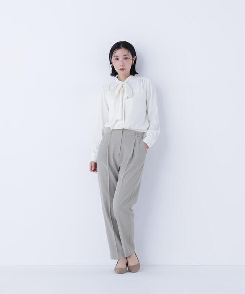 NATURAL BEAUTY BASIC(ナチュラルビューティーベーシック)の「◇クラッシー SETUP タックパンツ(スラックス・レディース・カーキ/ブラウン・SMALL/MEDIUM)」の3枚目の写真