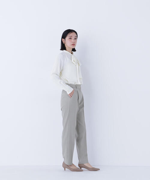 NATURAL BEAUTY BASIC(ナチュラルビューティーベーシック)の「◇クラッシー SETUP タックパンツ(スラックス・レディース・カーキ/ブラウン・SMALL/MEDIUM)」の5枚目の写真