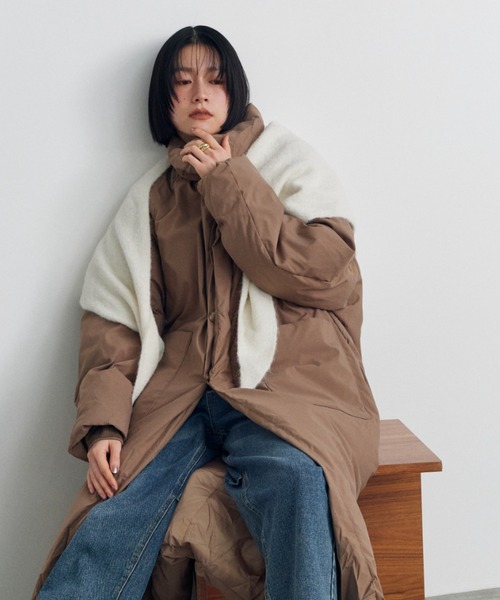 Shelly island（シェリーアイランド）の「ファイバーダウンロングコート（ダウンジャケット/コート・レディース・ベージュ・FREE）」の2枚目の写真