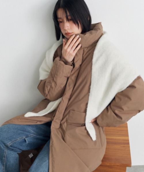 Shelly island（シェリーアイランド）の「ファイバーダウンロングコート（ダウンジャケット/コート・レディース・ベージュ・FREE）」の11枚目の写真