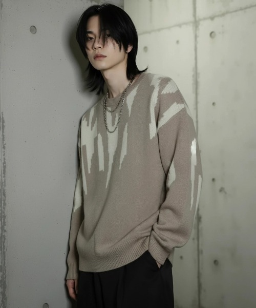 A’GEM/9 × .kom «BENUSTA» — джаккардовый crew knit с рисунком «Brush Stroke»