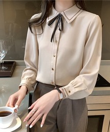 リボン付き刺繍カラーブラウス
