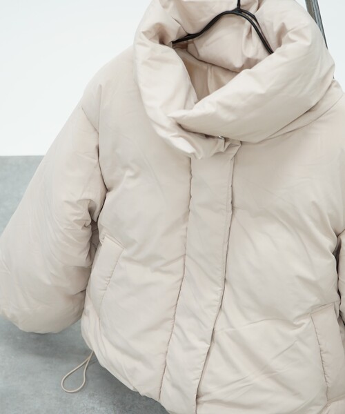 abahouse mavie（アバハウスマヴィ）の「ﾉﾝｷﾙﾄ中綿ﾌﾞﾙｿﾞﾝ（ブルゾン・レディース・ブラウン/アイボリー/ブラック・フリー）」の5枚目の写真