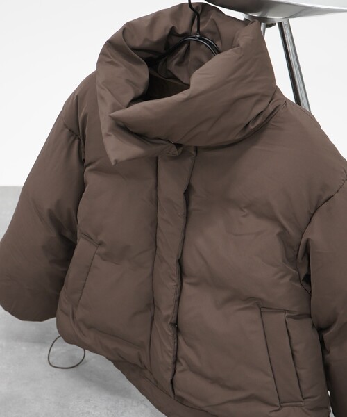 abahouse mavie（アバハウスマヴィ）の「ﾉﾝｷﾙﾄ中綿ﾌﾞﾙｿﾞﾝ（ブルゾン・レディース・ブラウン/アイボリー/ブラック・フリー）」の9枚目の写真