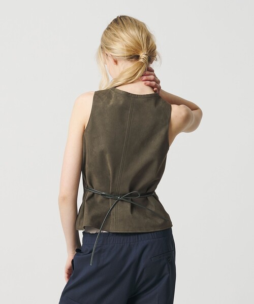ATTISESSION（アティセッション）の「＜ATTISESSION＞スエードライク ナローベルト トップス（ベスト・レディース・パープル/オリーブ・FREE）」の4枚目の写真