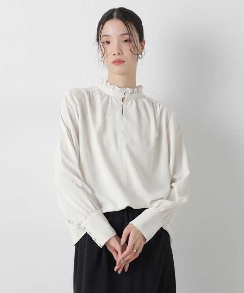 NANO universe(ナノユニバース)の「前後2wayスタンドカラーギャザーブラウス(シャツ/ブラウス・レディース・ネイビー/ピンク/ホワイト・FREE)」の1枚目の写真