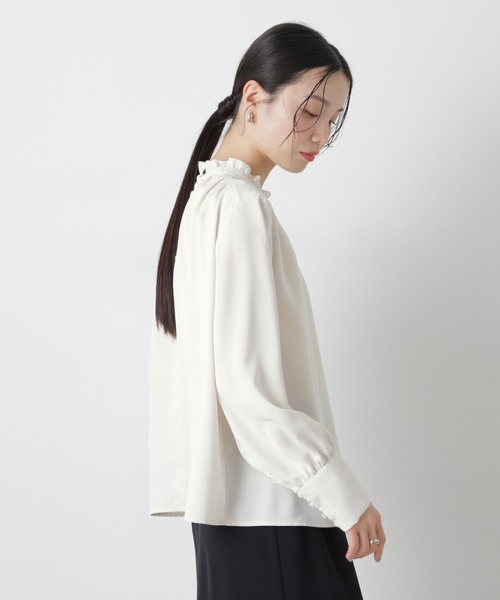 NANO universe(ナノユニバース)の「前後2wayスタンドカラーギャザーブラウス(シャツ/ブラウス・レディース・ネイビー/ピンク/ホワイト・FREE)」の5枚目の写真
