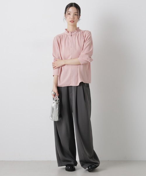 NANO universe(ナノユニバース)の「前後2wayスタンドカラーギャザーブラウス(シャツ/ブラウス・レディース・ネイビー/ピンク/ホワイト・FREE)」の15枚目の写真