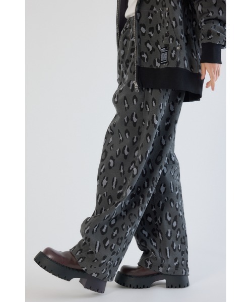 RODEO CROWNS WIDE BOWL（ロデオクラウンズワイドボウル）の「SHARE PATTERNバレルスウェットパンツ（スウェットパンツ・レディース・ベージュ系その他/グレー系その他/ブラウン系その他・MEDIUM/LARGE）」の17枚目の写真