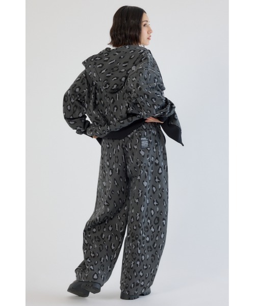 RODEO CROWNS WIDE BOWL（ロデオクラウンズワイドボウル）の「SHARE PATTERNバレルスウェットパンツ（スウェットパンツ・レディース・ベージュ系その他/グレー系その他/ブラウン系その他・MEDIUM/LARGE）」の20枚目の写真