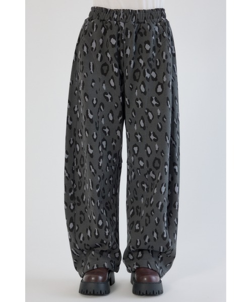 RODEO CROWNS WIDE BOWL（ロデオクラウンズワイドボウル）の「SHARE PATTERNバレルスウェットパンツ（スウェットパンツ・レディース・ベージュ系その他/グレー系その他/ブラウン系その他・MEDIUM/LARGE）」の21枚目の写真