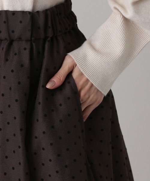 GLOBAL WORK（グローバルワーク）の「MATINEE LINE/シアードットスカート/632516（スカート・レディース・ブラック/ダークブラウン・MEDIUM/LARGE）」の19枚目の写真