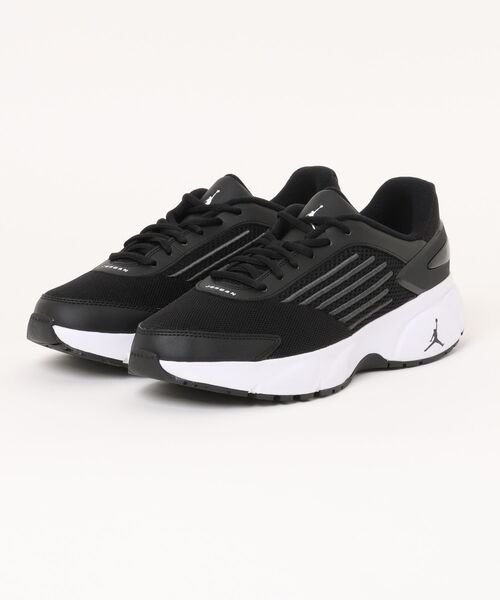 NIKE(ナイキ)の「NIKE ナイキ JORDAN TRUNNER FLOW TRUNNER フロー MIO2091 ABC-MART限定 003BLACK/WHITE(スニーカー・メンズ・ブラック・30.0cm/29.0cm/28.5cm/28.0cm/27.5cm/27.0cm/26.5cm/26.0cm/25.5cm)」の1枚目の写真