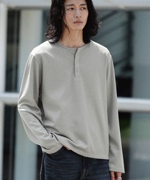 WYM LIDNM（ウィム バイ リドム）の「REFINED WAFFLE HENLEY NECK L/S TEE（Tシャツ/カットソー）」