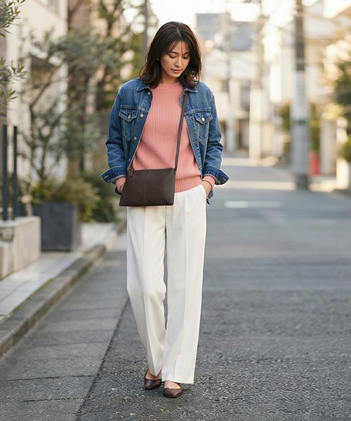 STYLE DELI(スタイルデリ)の「【DELI by】ソフトドレープ・リアルレザースリムショルダーバッグ(ショルダーバッグ・レディース・ブラック/ダークブラウン・FREE)」の3枚目の写真
