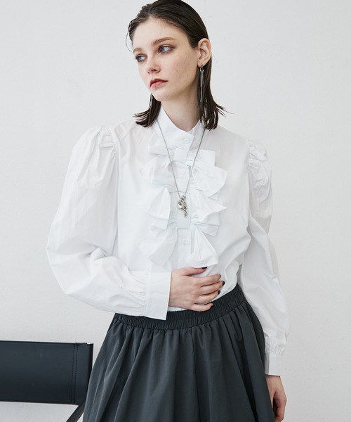 MONOe（モノエ）の「【上品ガーリー】トリプルリボンシャツブラウス（シャツ/ブラウス・レディース・ホワイト/ブルー/ブラック・FREE）」の4枚目の写真