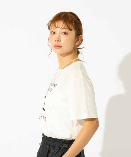 Rouge vif la cle（ルージュヴィフラクレ）の「【La Hutte / ラ ユット】ロゴTシャツ / プリントTシャツ / 半袖（Tシャツ/カットソー・レディース・ホワイト系その他2/ブラック系その他/ホワイト系その他・フリー）」の18枚目の写真