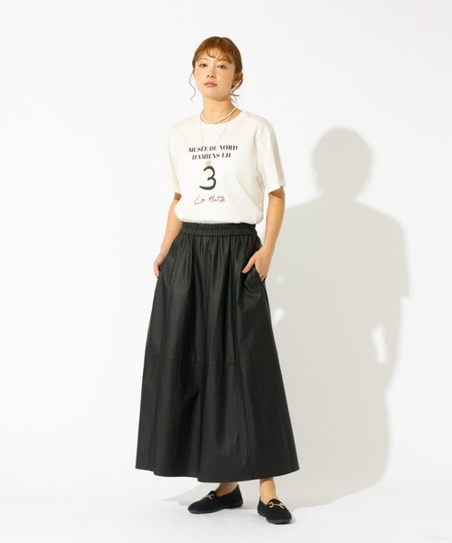 Rouge vif la cle（ルージュヴィフラクレ）の「【La Hutte / ラ ユット】ロゴTシャツ / プリントTシャツ / 半袖（Tシャツ/カットソー・レディース・ホワイト系その他2/ブラック系その他/ホワイト系その他・フリー）」の19枚目の写真