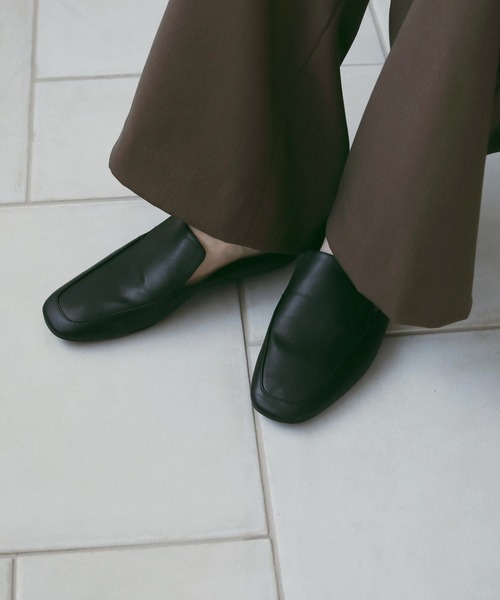 anuke(アンヌーク)の「Ecoleather Flat Loafers(ローファー・レディース・ブラック・38inch/37inch/36inch)」の1枚目の写真