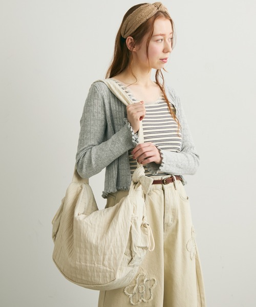 Crisp（クリスプ）の「サイドポケットステッチショルダーバッグ（ショルダーバッグ・レディース・アイボリー/ブラック・FREE）」の14枚目の写真