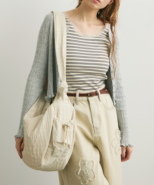 Crisp（クリスプ）の「サイドポケットステッチショルダーバッグ（ショルダーバッグ・レディース・アイボリー/ブラック・FREE）」の17枚目の写真