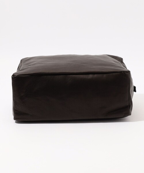 TOMORROWLAND （トゥモローランド）の「les basiques レザートートバッグ（トートバッグ・レディース・ブラック・FREE）」の5枚目の写真