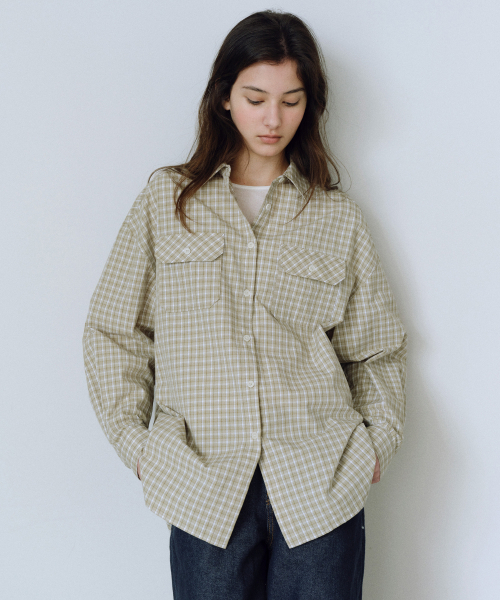 URAGO(ユラーゴ)の「Two pocket check shirt(シャツ/ブラウス・レディース・パープル/カーキ・FREE)」の5枚目の写真