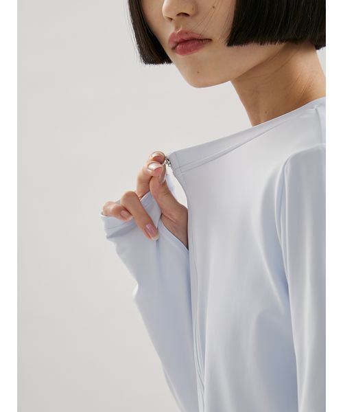emmi（エミ）の「【Sustainaretch】ジップアップトップス/UVカット/接触冷感（Tシャツ/カットソー・レディース・ライトブルー/ブラック/ピンク・F）」の11枚目の写真