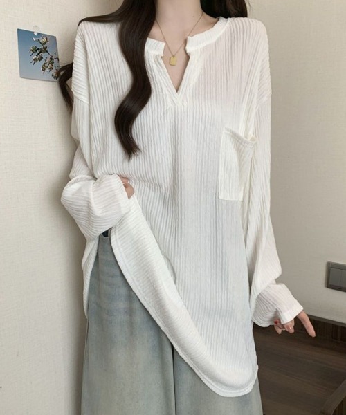 SallyLunn(サリーラン)の「キーネック プリーツライクトップス(その他トップス・レディース・ホワイト/ブラック・LARGE/MEDIUM)」の3枚目の写真