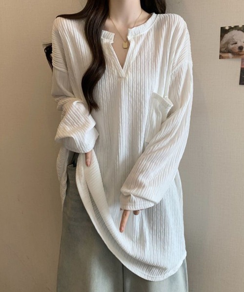 SallyLunn(サリーラン)の「キーネック プリーツライクトップス(その他トップス・レディース・ホワイト/ブラック・LARGE/MEDIUM)」の4枚目の写真