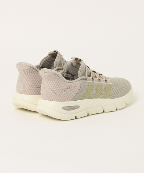 adidas(アディダス)の「【adidas】CF FLEX RAPIDFIT(スニーカー・レディース・ベージュ・23.0cm/23.5cm/24.0cm/24.5cm/25.0cm)」の2枚目の写真