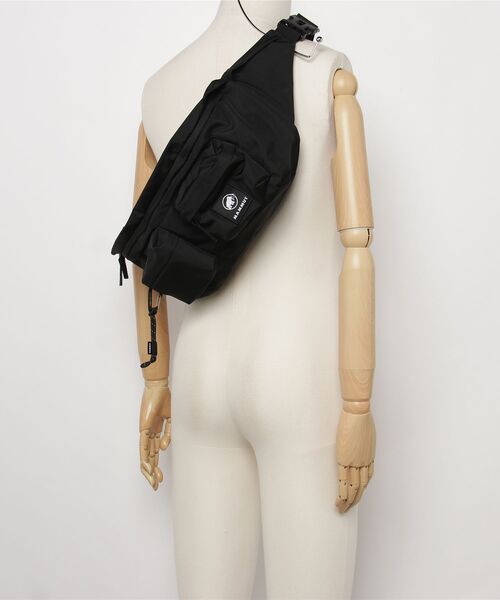 Mammut（マムート）の「エクセロン 2.0 ウエストパック ジャパンエクスクルーシブ ラージ / Xeron 2.0 Waistpack JE Large（ボディバッグ/ウエストポーチ・メンズ・ブラック・5L）」の5枚目の写真