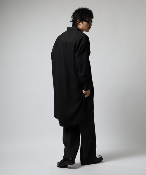 FUNALIVE(ファンアライブ)の「ストレッチTRチェーン付きLONGシャツ 長袖(シャツ/ブラウス・メンズ・ホワイト/ブラック・F)」の21枚目の写真