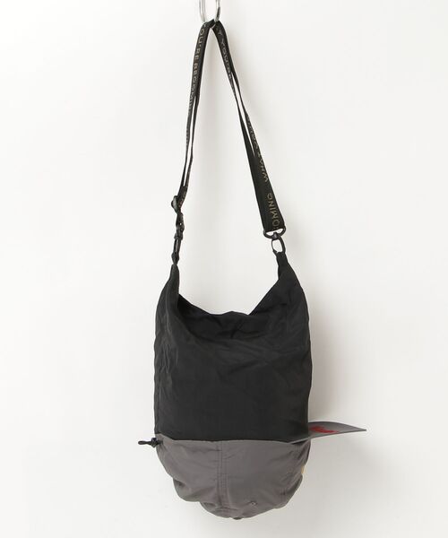 BEAVER（ビーバー）の「BAP/バップ　LOL LOL WORDFACE BagCap（ショルダーバッグ・メンズ・グレー・F）」の2枚目の写真