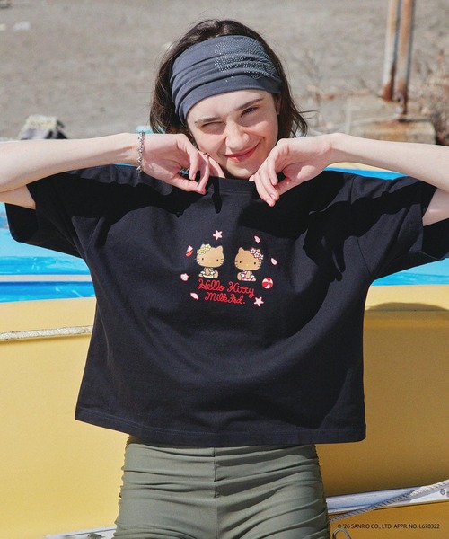 sanrio(サンリオ)の「MILKFED. × HELLO KITTY SUN-KISSED F2F S/S TEE(Tシャツ/カットソー・レディース・ホワイト/ブラック・ONE SIZE)」の6枚目の写真